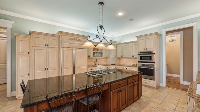 19715 E Clear Brook Road, Owasso, OK 74055