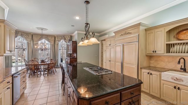 19715 E Clear Brook Road, Owasso, OK 74055