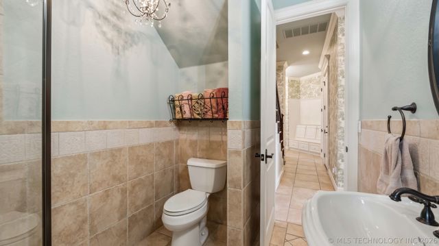 19715 E Clear Brook Road, Owasso, OK 74055