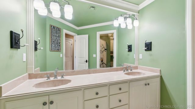 19715 E Clear Brook Road, Owasso, OK 74055