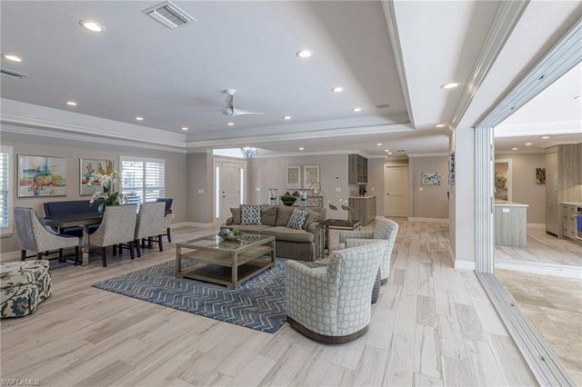 3720 Parkview WAY, Naples, FL 34103