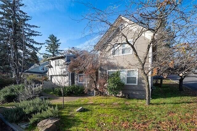 563 Rock - 152 Maple Street, Ashland, OR 97520