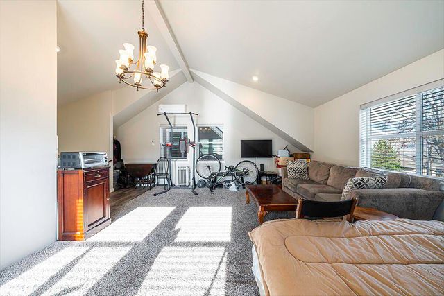 563 Rock - 152 Maple Street, Ashland, OR 97520