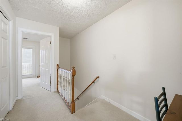 1213 Foursome LN, Virginia Beach, VA 23455