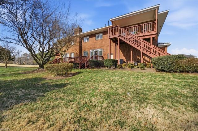 1213 Foursome LN, Virginia Beach, VA 23455