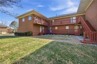 1213 Foursome LN, Virginia Beach, VA 23455