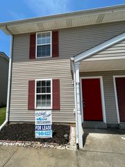 244 Executive Ave Apt 1A, Clarksville, TN 37042