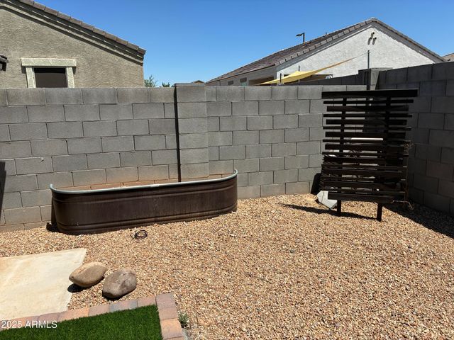 25698 W DESERT Drive, Buckeye, AZ 85326