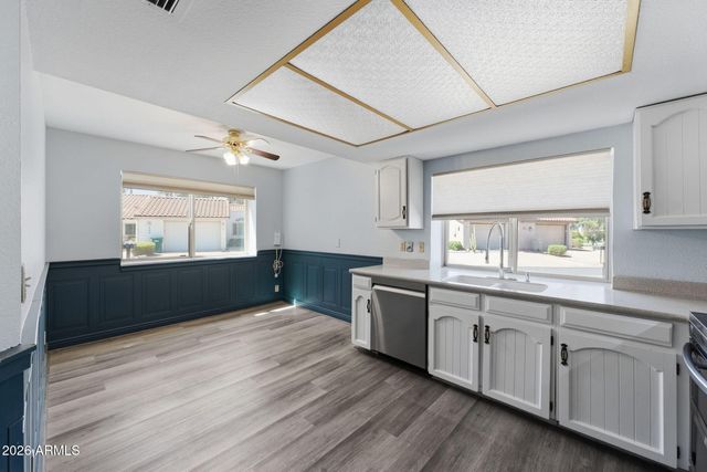 660 LEISURE WORLD --, Mesa, AZ 85206