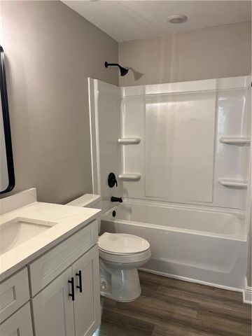 1821 Woodcock Place, Mobile, AL 36606