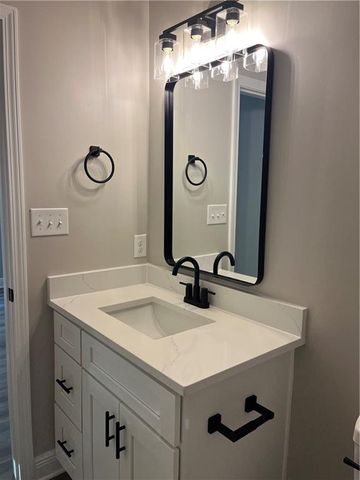 1821 Woodcock Place, Mobile, AL 36606