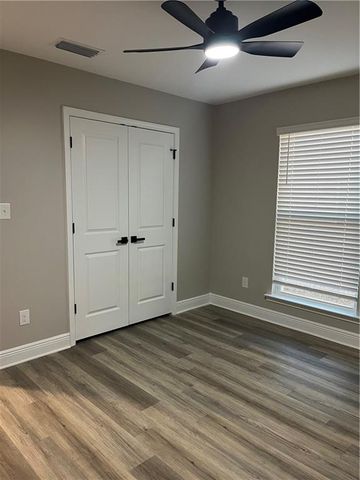 1821 Woodcock Place, Mobile, AL 36606