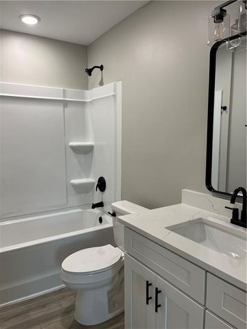 1821 Woodcock Place, Mobile, AL 36606