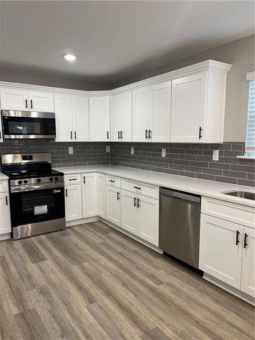 1821 Woodcock Place, Mobile, AL 36606