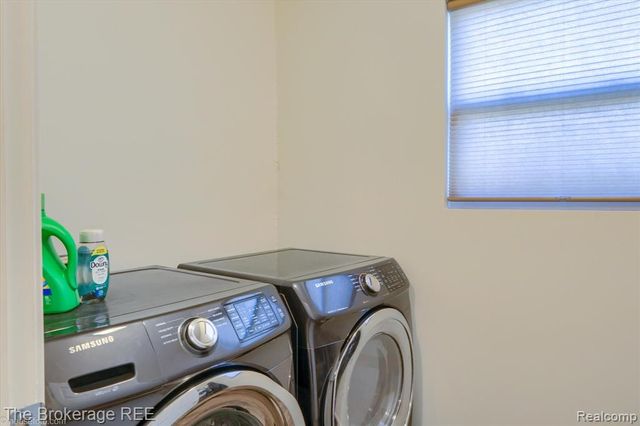 6034 Willow Trail, Grand Blanc, MI 48439