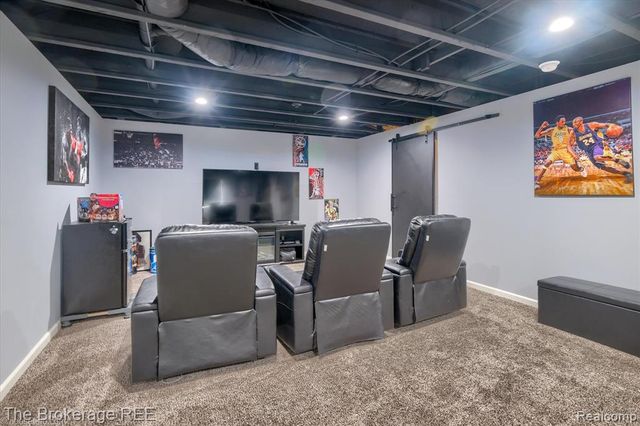 6034 Willow Trail, Grand Blanc, MI 48439