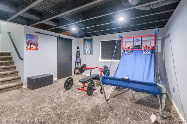 6034 Willow Trail, Grand Blanc, MI 48439