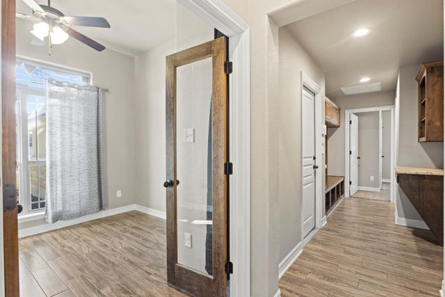 16 Riverstone PKWY, Belton, TX 76513