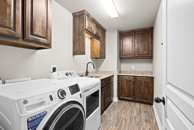 16 Riverstone PKWY, Belton, TX 76513