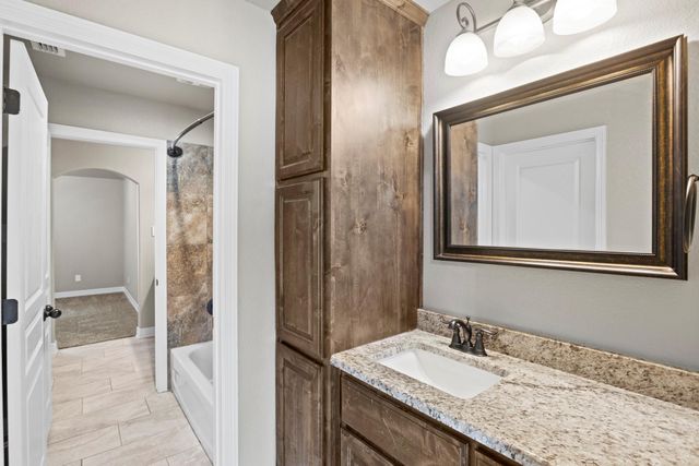 16 Riverstone PKWY, Belton, TX 76513