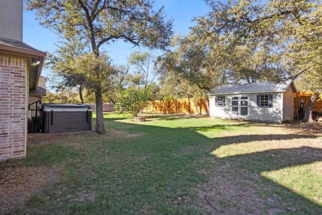 16 Riverstone PKWY, Belton, TX 76513