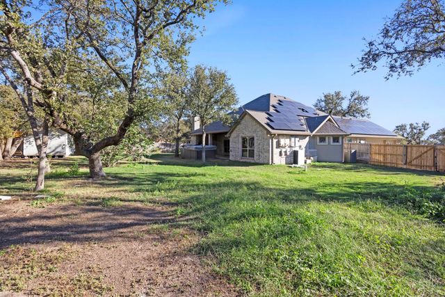 16 Riverstone PKWY, Belton, TX 76513