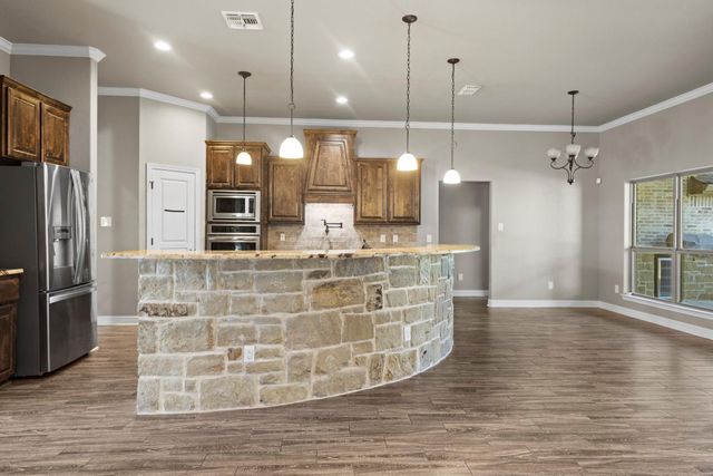 16 Riverstone PKWY, Belton, TX 76513