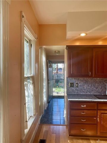 355 Park Drive, Dayton, OH 45410