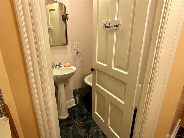 355 Park Drive, Dayton, OH 45410