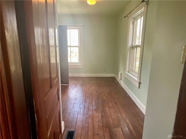355 Park Drive, Dayton, OH 45410