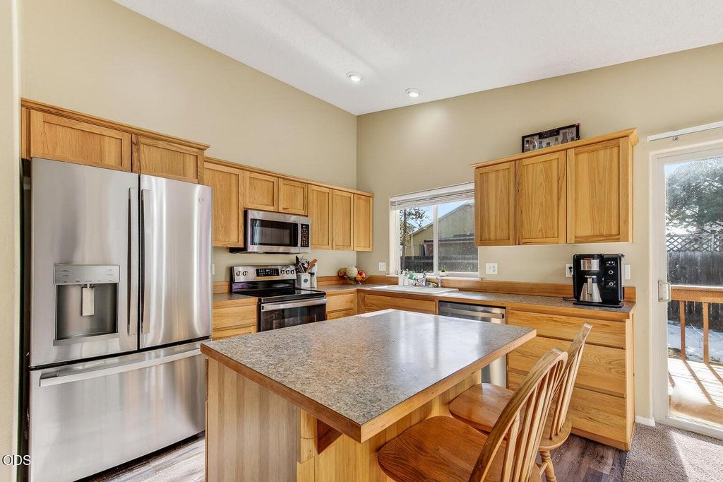 16485 Cassidy Drive, La Pine, OR 97739