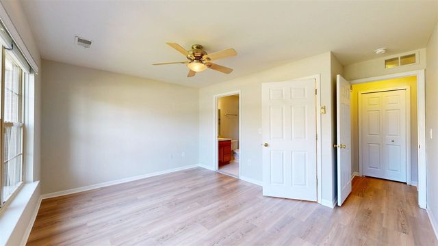 1376 Addington Lane, Ann Arbor, MI 48108