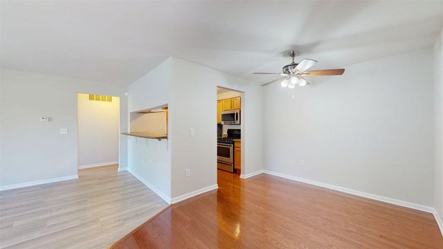 1376 Addington Lane, Ann Arbor, MI 48108