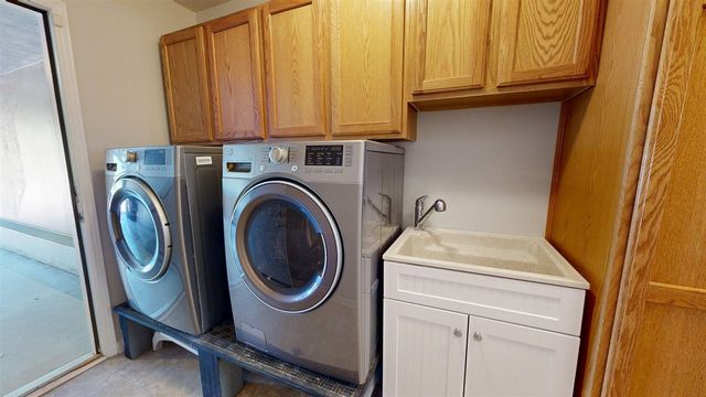 1376 Addington Lane, Ann Arbor, MI 48108