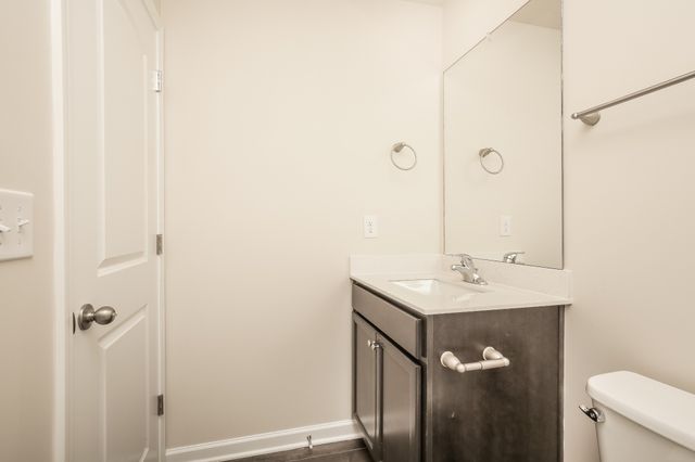 1082 Arlene Dr, La Vergne, TN 37086