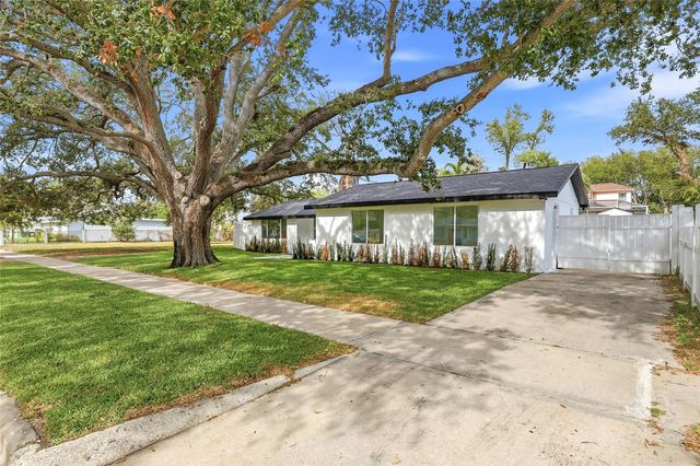 2815 W BAY HAVEN DRIVE, Tampa, FL 33611