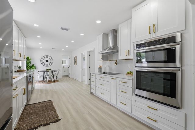 2815 W BAY HAVEN DRIVE, Tampa, FL 33611