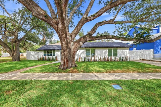 2815 W BAY HAVEN DRIVE, Tampa, FL 33611