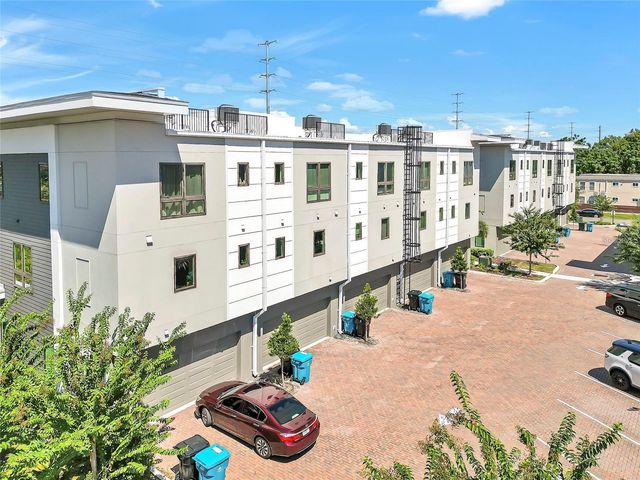 212 E PINELOCH AVENUE, Orlando, FL 32806