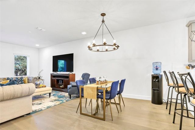 212 E PINELOCH AVENUE, Orlando, FL 32806