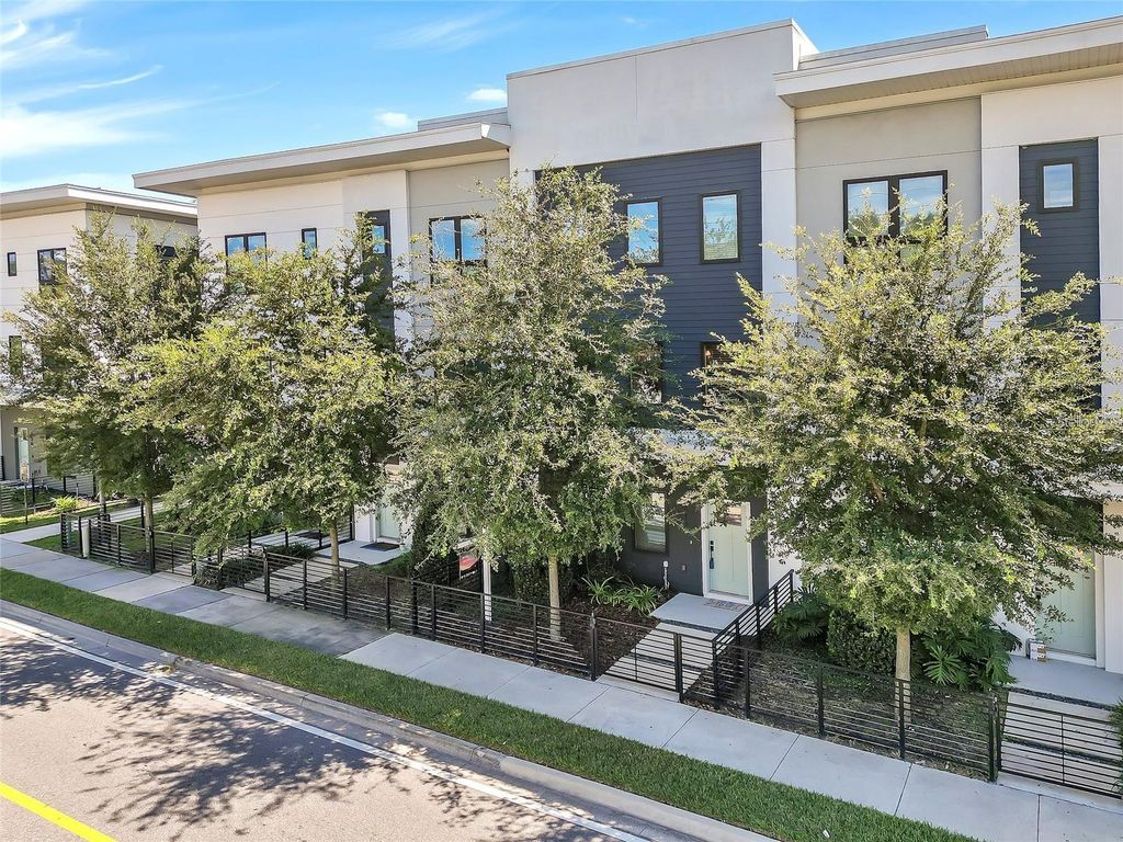 212 E PINELOCH AVENUE, Orlando, FL 32806