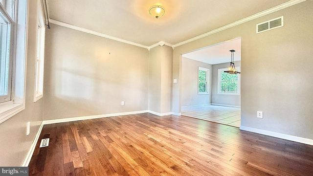 18 JOAN ST, Easton, PA 18042