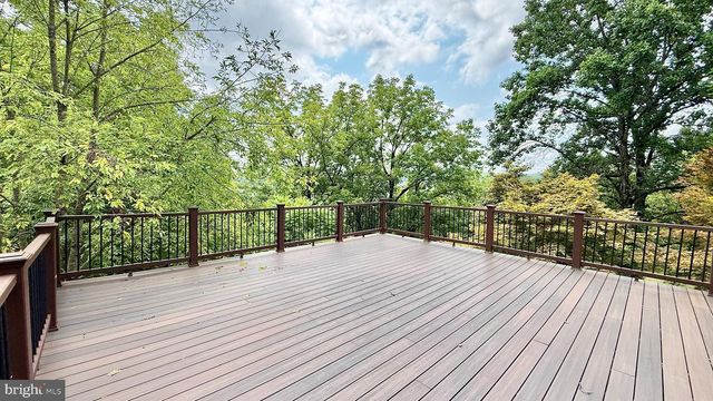 18 JOAN ST, Easton, PA 18042