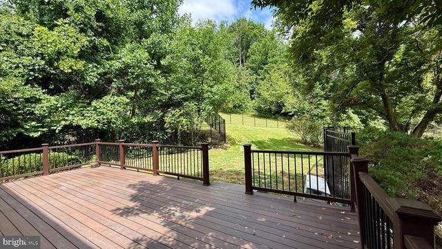 18 JOAN ST, Easton, PA 18042