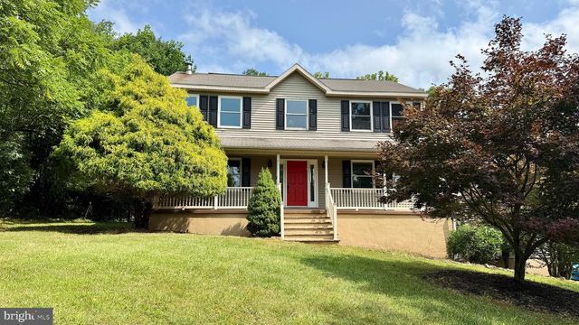 18 JOAN ST, Easton, PA 18042