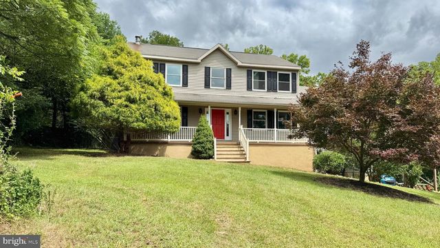 18 JOAN ST, Easton, PA 18042