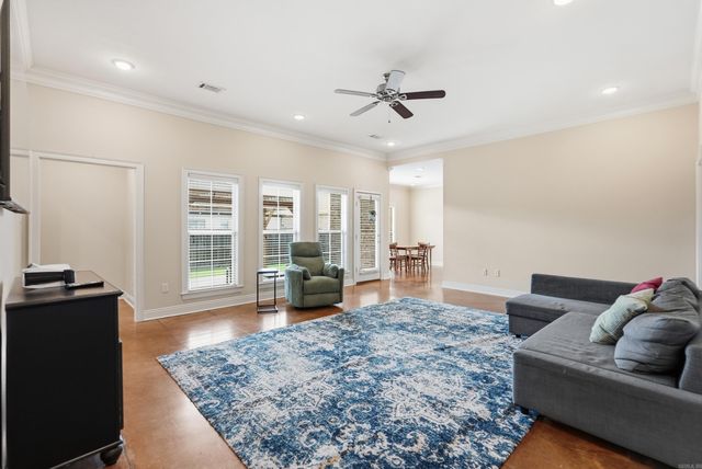 1760 Sylar, Conway, AR 72034