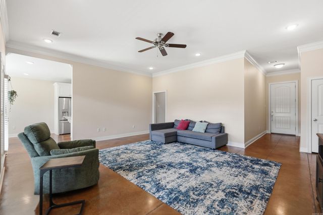 1760 Sylar, Conway, AR 72034