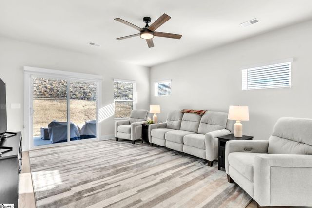 530 Crowder Place, Piedmont, SC 29673