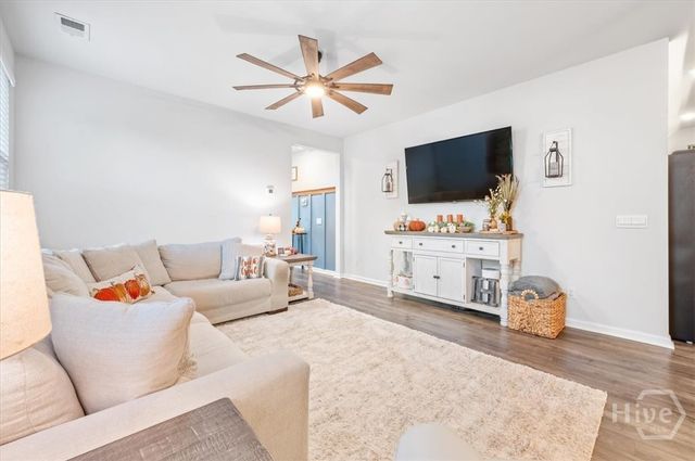 74 Knotty Court, Richmond Hill, GA 31324